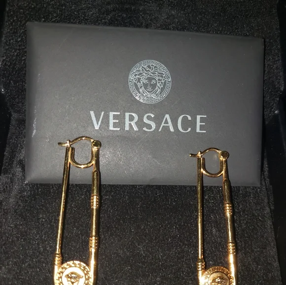Authentic Versace Gold Earrings 24kt plated chandelier drop earrings - Picture 7 of 7